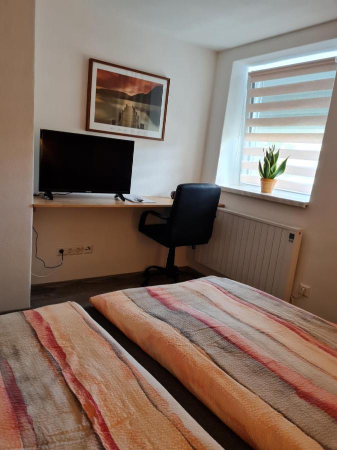 Haus Schneider Apartment คัปเพล-กราเฟินเฮาเซน ภายนอก รูปภาพ
