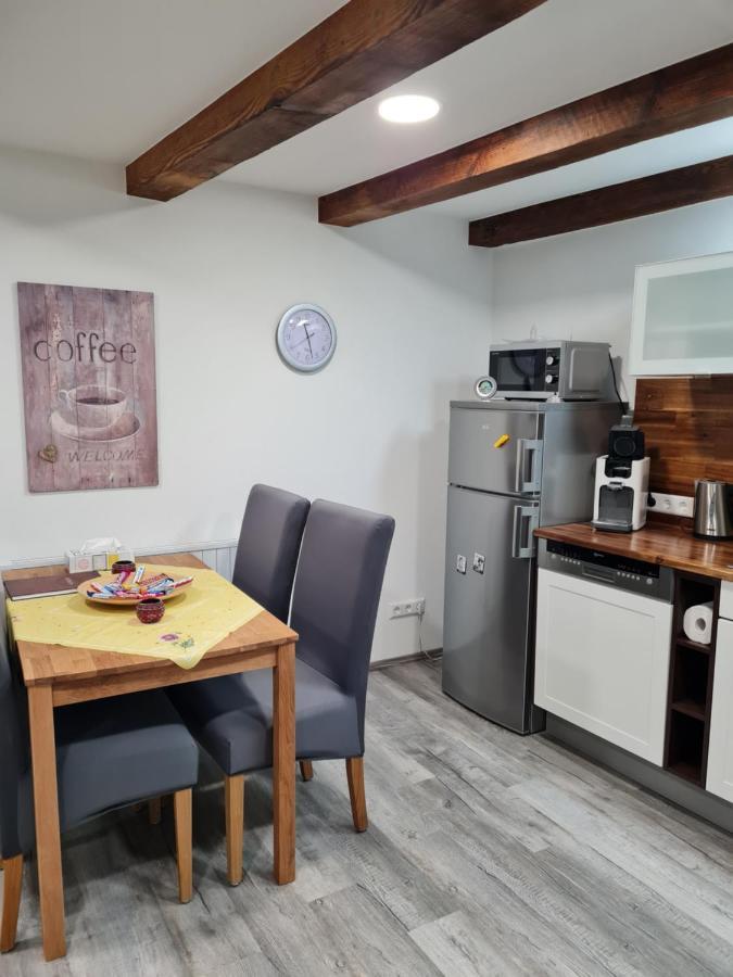Haus Schneider Apartment คัปเพล-กราเฟินเฮาเซน ภายนอก รูปภาพ