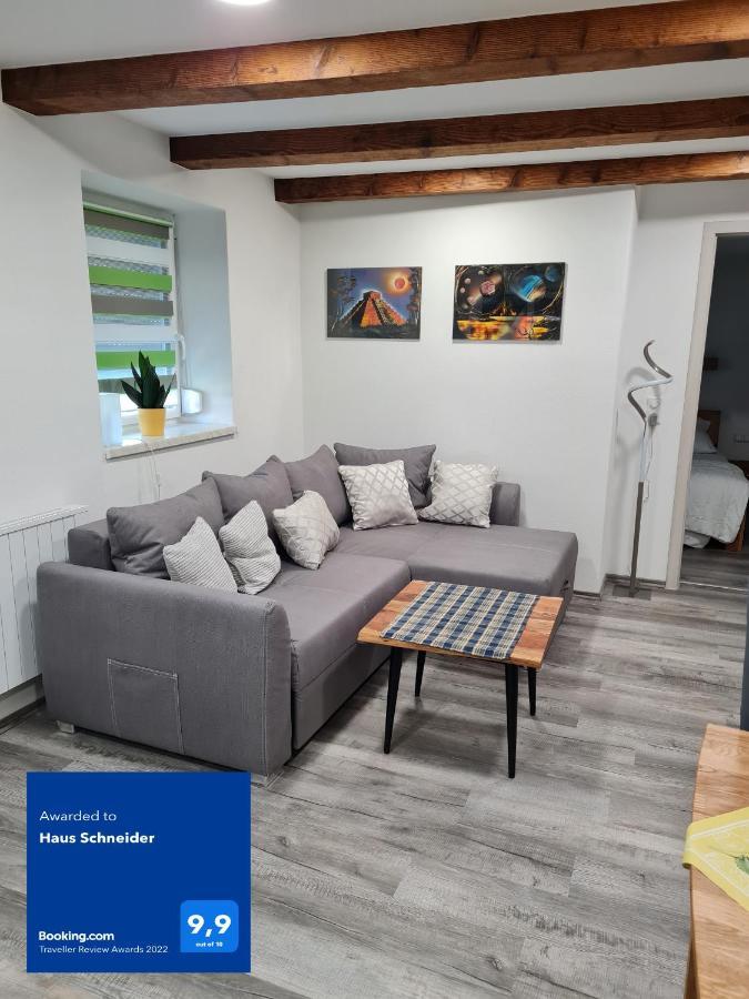 Haus Schneider Apartment คัปเพล-กราเฟินเฮาเซน ภายนอก รูปภาพ